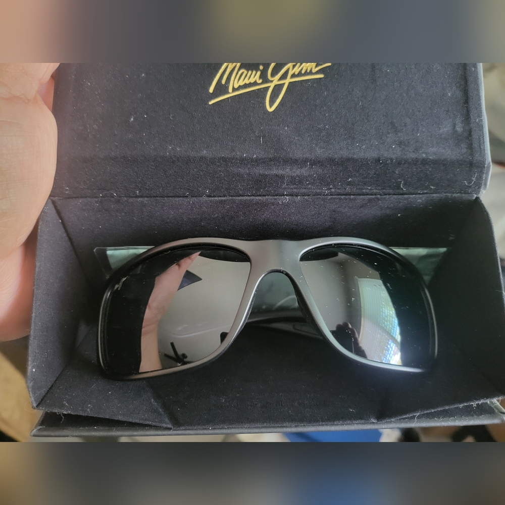 Maui Jim Black Sunglasses southern cross
